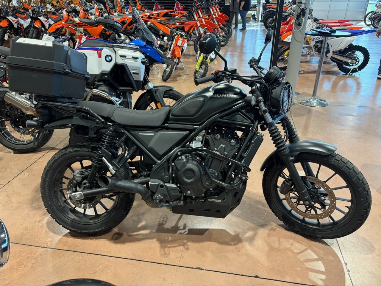 2024 Honda SCL500 MOTORCYCLE
