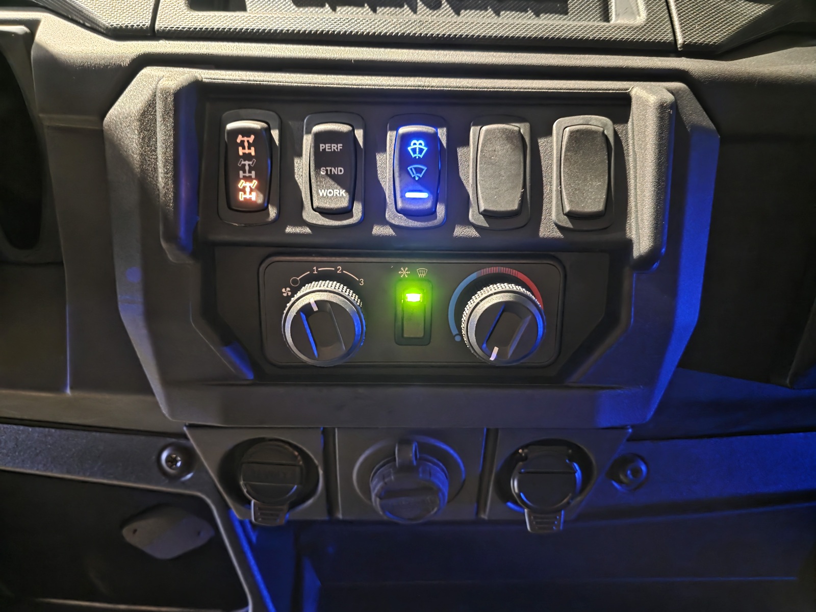 2027 Polaris RANGER CREW XP 1000 Northstar Trail Boss Edition UTV-Utility