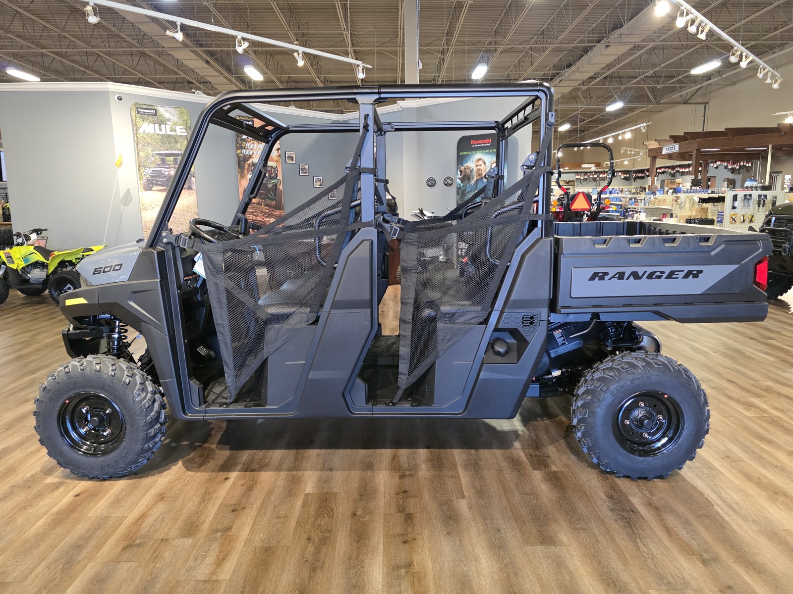 2027 Polaris RANGER CREW 600 UTV-Utility